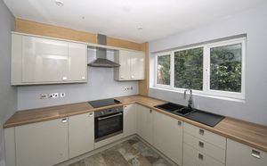 KITCHEN- click for photo gallery